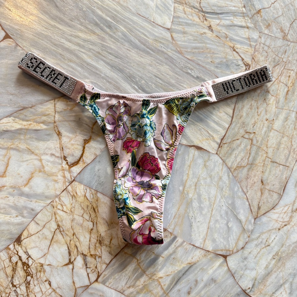 Victoria's Secret Very Sexy Thong String Panty Pink Floral Rhinestone Logo S